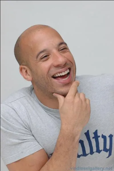 N en 1967  New York, j'ai commenc ma carrire avec un petit rle dans  Il faut sauver le soldat Ryan . Puis en 2001, je connais un vritable succs avec  Fast & furious , je suis...