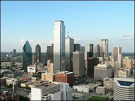 Dallas... et son univers impitoyable si on en croit la série télé. Parmi les affirmations suivantes cochez celle qui est FAUSSE.
