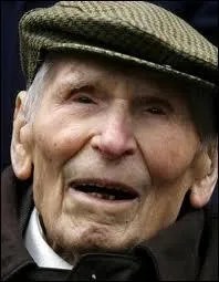 Mars : Ils nous ont tous quittés en mars mais un seul est le dernier ''poilu'' français de la guerre de 14/18 :