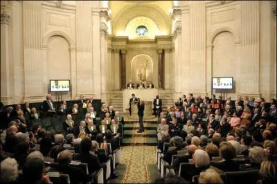 A partir de quelle anne a t-il sig  l'Acadmie franaise ?