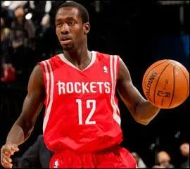 Qui est ce joueur des Rockets ?