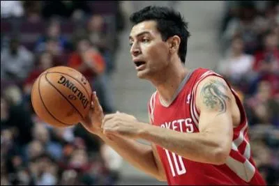 Qui est ce joueur des Rockets ?