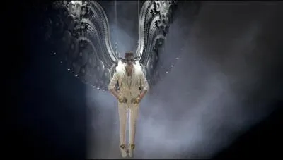 Pendant Believe Tour, Justin a commenc par ... . .