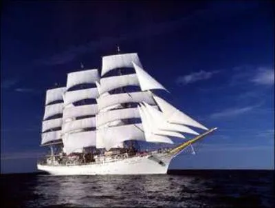 Le Dar Mlodziezy est un immense trois-mâts qui a été construit à Gdansk. Où se trouve cette ville ?