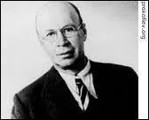 Prokofiev Sergeu� : je suis n� le 11 avril 1891 � Sontsovaka (Empire russe), compositeur, pianiste et chef d'orchestre, je suis l'auteur de nombreuse oeuvres musicales, je suis reconnu de mon vivant comme un artiste  avant-gardiste  tr�s prolixe, on me doit des oeuvres comme  Maddalena  ou  Guerre et paix , je d�c�de � Moscou le m�me jour que Staline, le 5 mars ...