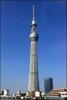 Tokyo Sky Tree a ouvert ses portes en mai 2012 et est devenue la plus haute ... du monde.