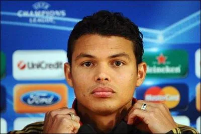 De quel club part Thiago Silva part-il  Paris pour 42 millions d'euros ?
