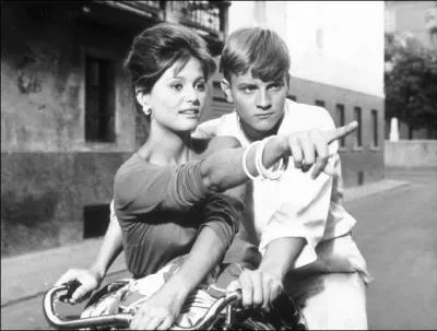 Frachement arrive au cinma, la pulpeuse Claudia Cardinale est l'hrone, avec un tout jeune Jacques Perrin, de ?