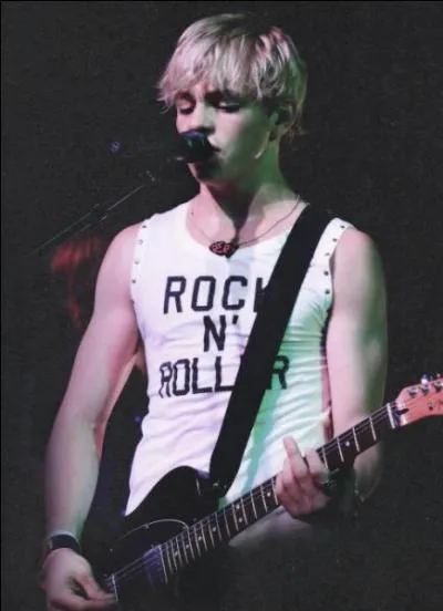 Laquelle de ces chansons n'a pas t chante dans la srie   Austin & Ally  ?