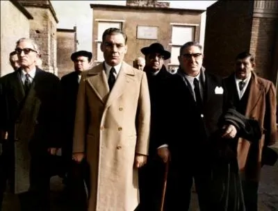 Film de Francesco Rosi avec Gian Maria Volonte, Vincent Gardenia...