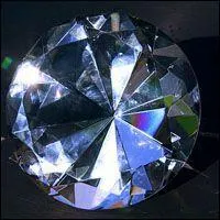 Une planète de diamant, presqu'un diamant-planète, vient d'être découverte au sein de notre galaxie. Est-ce vrai ? ou est-ce plutôt une planète de glace ainsi joliment dénommée ?