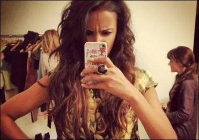 Quelle(s) profession(s) Shy'm exerce-t-elle ?