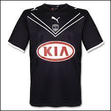 A quel club appartient ce maillot ?