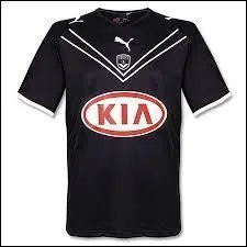A quel club appartient ce maillot ?