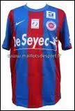 A quel club appartient ce maillot ?