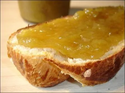 Complétez : Faudrait (...) sa tartine La tenir (...) exactement