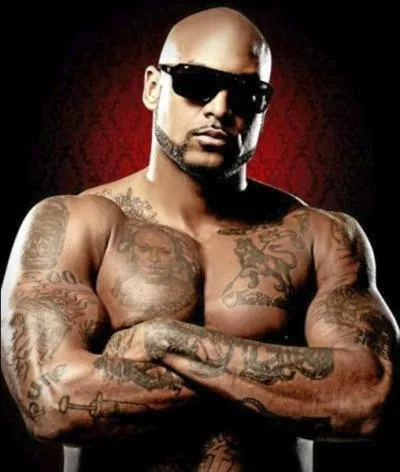 Qui est ce rappeur qui chante  Kalash  ?