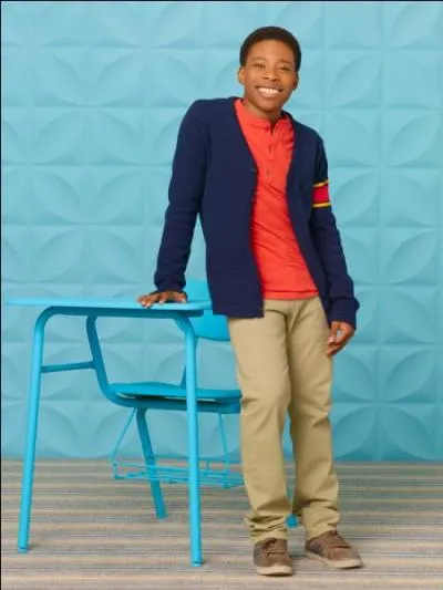 Comment s'appelle cet acteur qui joue Cameron, le frre de Chyna dans Section Genius ?