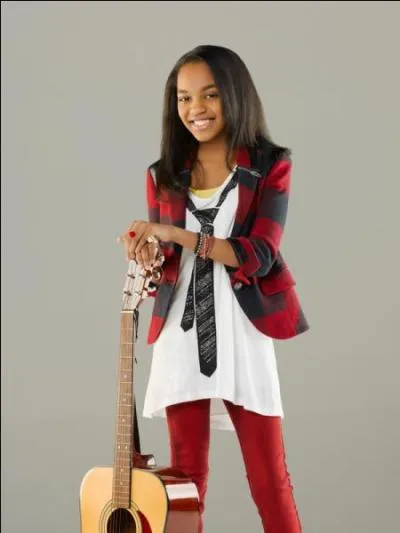 Comment s'appelle cette actrice qui joue Chyna Parks dans Section Genius ?