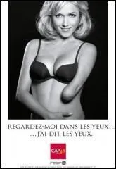 Cette mme pub vient d'tre  dtourne  fort astucieusement pour la dfense d'une cause juste, la lutte contre la discrimination des handicaps, par des publicitaires belges. Le but tait de passer un message fort. Pourtant, une plainte a t dpose contre cette affiche auprs du Jury d'thique publicitaire, avec quel rsultat ?
