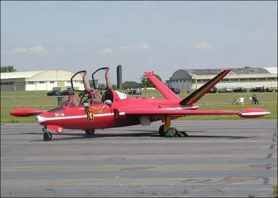 Quel tait l'avion utilis par la Patrouille de France ?