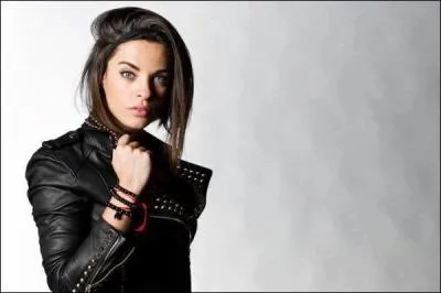 Comment s'appelle cette actrice qui joue Jade dans Violetta ?