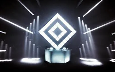 A qui appartient cette scne ?