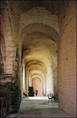 Quelle est cette partie d'une glise (elle borde la partie de la question 1 sur les deux cts) ?