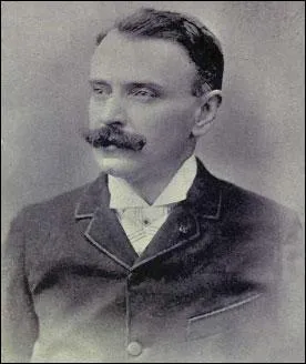  quel rcit associez-vous Honor Beaugrand ?  quel genre appartient-il ?