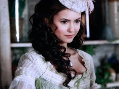 Qui est l'actrice qui joue Katherine Pierce/ Katherina Petrova ?