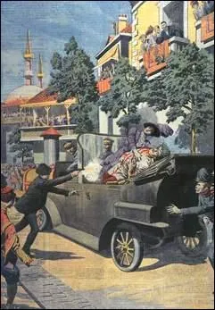L'assassinat de Franois-Ferdinand le 28 juin 1914 est l'vnement dclencheur de la guerre, dans les Balkans. Quel empire est alors concern par ces conflits nationaux ?