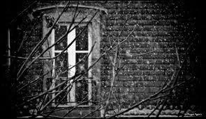 Dans laquelle de ses fables La Fontaine dit-il en parlant du naturel :  Qu'on lui ferme la porte au nez il reviendra par la fentre  ?