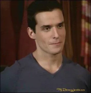 C'est un copain de Prue.