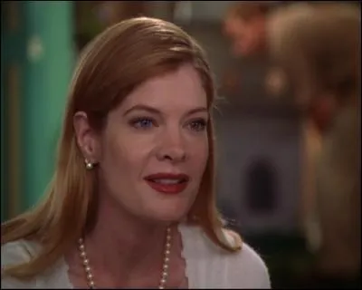 Elle se sert de Wyatt.