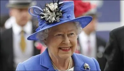 Comment s'appelle la reine ?