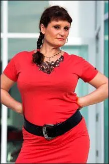 Comment se nomme la doyenne de la maison ?