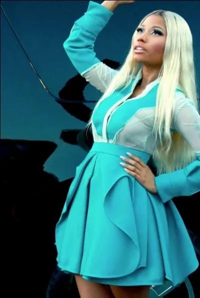 Si nous sommes en mai quel est son dernier clip ?