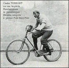 En 1904, le vainqueur du tour est le franais Henry Cornet qui (encore aujourd'hui) reste le plus jeune cycliste  avoir gagn. Quel ge avait-il ?