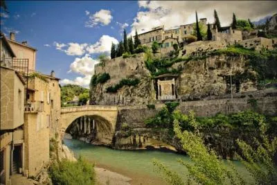 Vaison-la-Romaine est