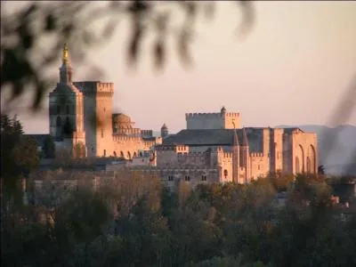 Parmis ces trois monuments, lequel n'est pas class au patrimoine mondial de l'humanit par l'Unesco ?