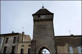 La ville de Langon ( Gironde ) est chef-lieu ...