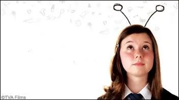 A quelle jeune fille appartient cette couverture de journal intime ?