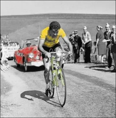 Surprenant vainqueur d'un Tour de France 56 trs ouvert, a quelle quipe rgionale Roger Walkowiak appartenait-il ?