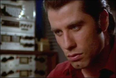 Dans ce film, une jeune tudiante timide, dote de pouvoirs paranormaux est la rise de tous ses camarades de classe. Sa vengeance sera terrible. De quel film s'agit-il ?