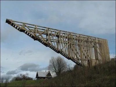 The Half-Bridge of Hope se trouve en Mongolie :