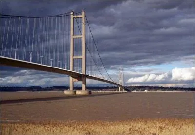 En quelle anne le Humber Bridge a-t-il t mis en service ?