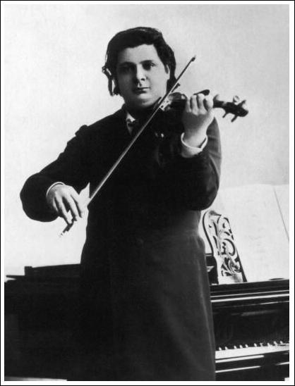 Quel est ce grand violoniste et chef d'orchestre belge, (1858-1931), créateur de nouveaux intervalles, et professeur de nombreux virtuoses, qui se fit voler un Stradivarius, l Hercule  lors d'un concert en Russie ?