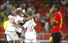On est en 2010 maintenant. 4-0  la 78me minute face  l'Angola. 4 buts marqus en 15 minutes et une galisation dans les ultimes secondes de la partie. Quelle quipe russit cet exploit ?