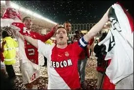 On est en 2004. Mens 0-1  domicile par le Real Madrid aprs avoir perdu 1-0  l'aller, l'AS Monaco va chercher la qualification grce  une frappe de Giuly, une tte de Morientes et une sublime talonnade de ... ?