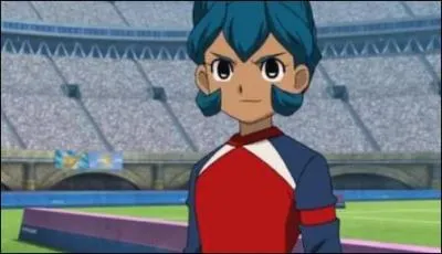 Qui est cet attaquant faisant partie des Little Gigantes (l'quipe de Costail), il est aussi gardien ?